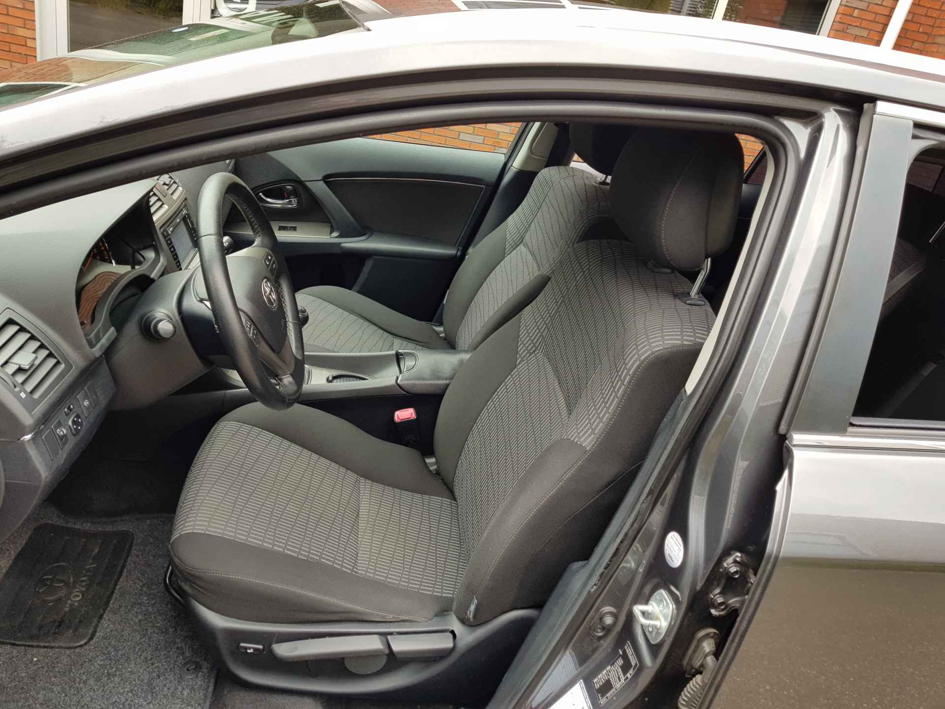 Toyota Avensis wagon