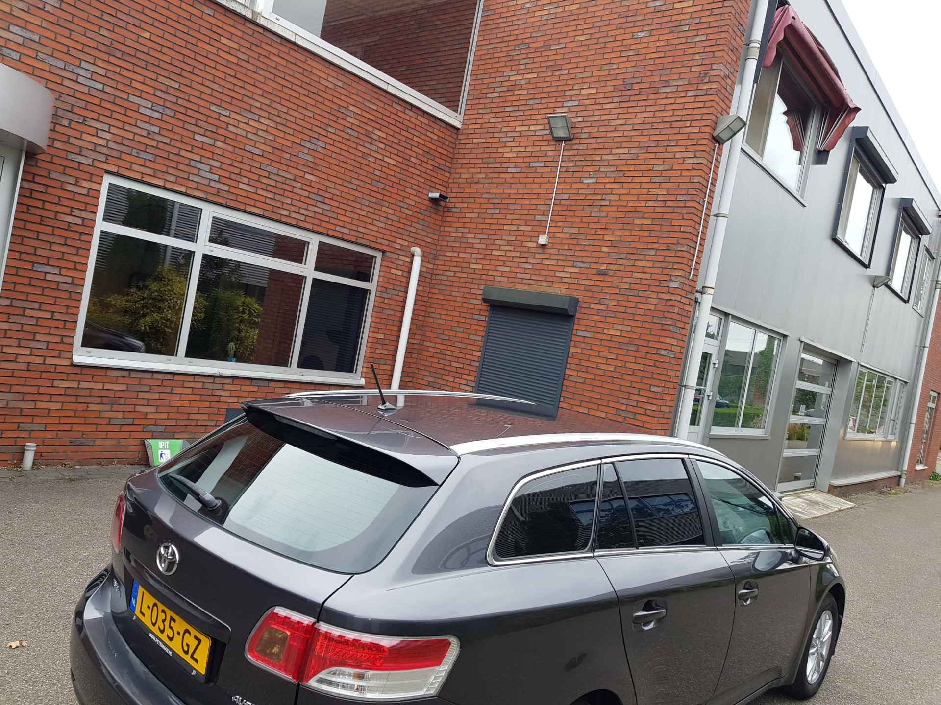 Toyota Avensis wagon