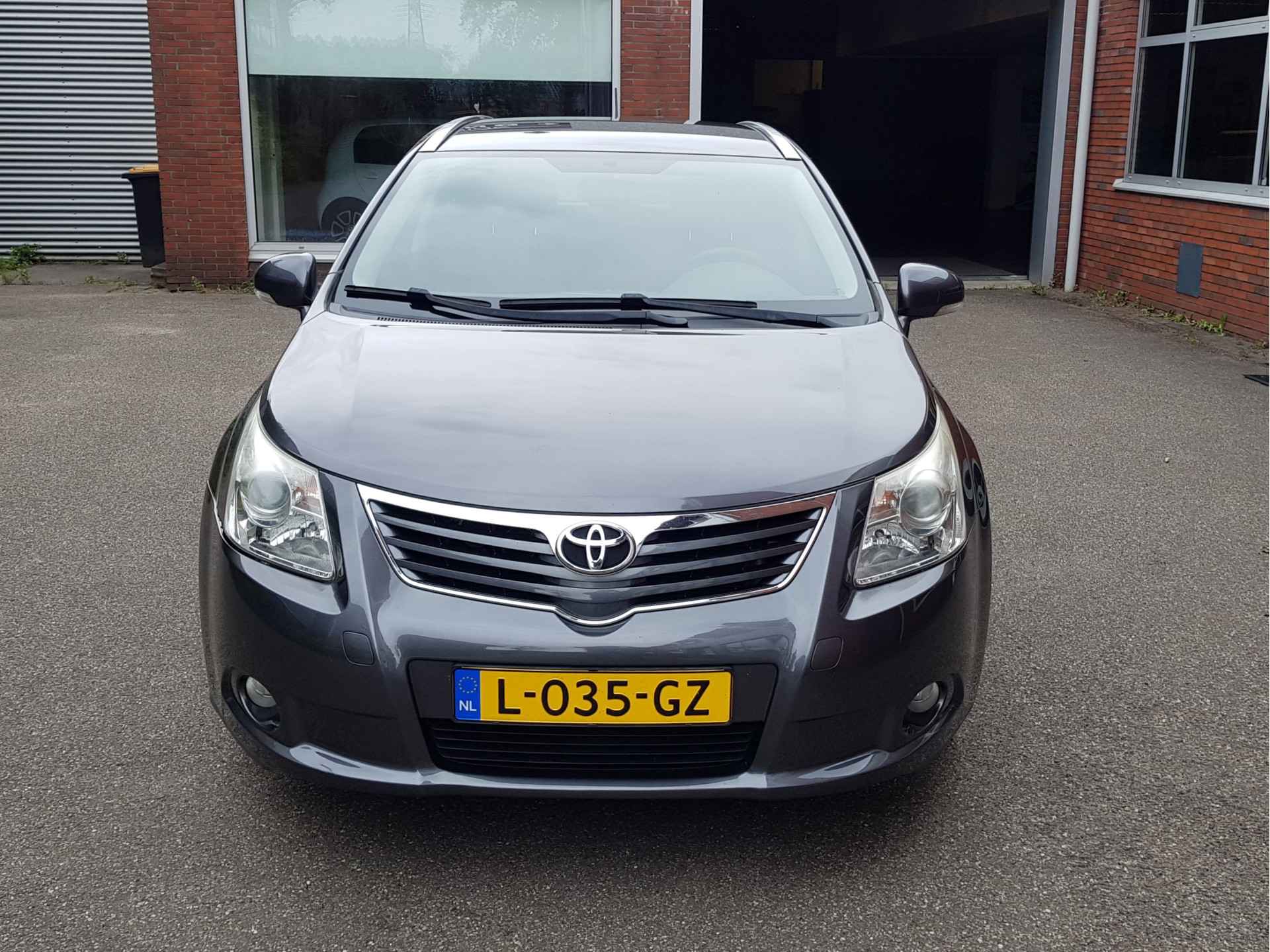 Toyota Avensis wagon