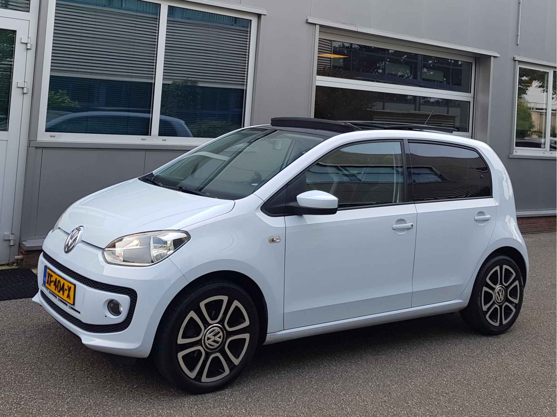 Volkswagen up!
