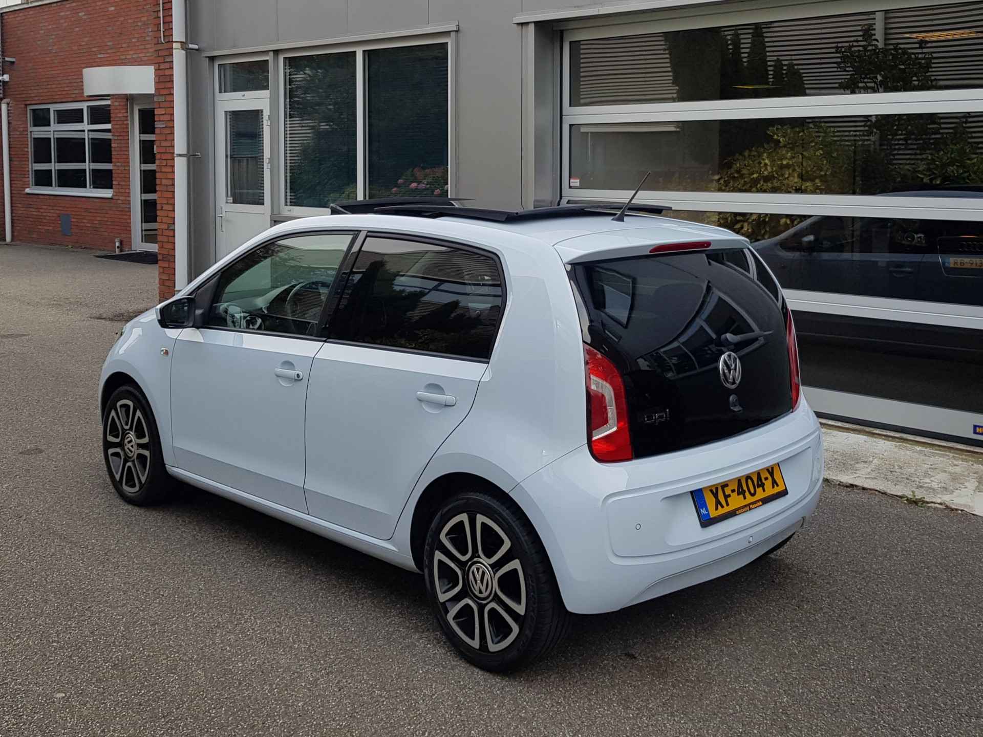 Volkswagen up!
